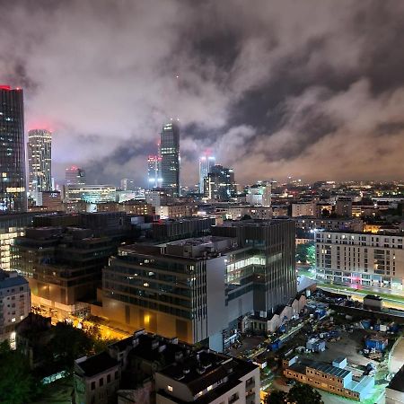 Platinum Towers Apartment With Parking By Renters Prestige Варшава Екстер'єр фото