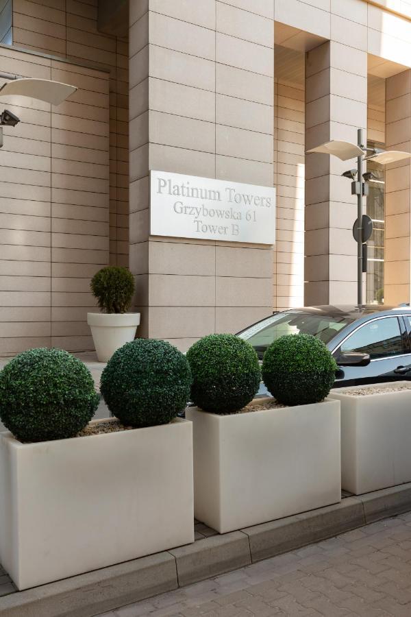 Platinum Towers Apartment With Parking By Renters Prestige Варшава Екстер'єр фото