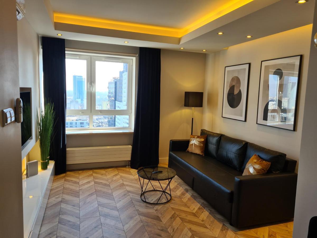Platinum Towers Apartment With Parking By Renters Prestige Варшава Екстер'єр фото
