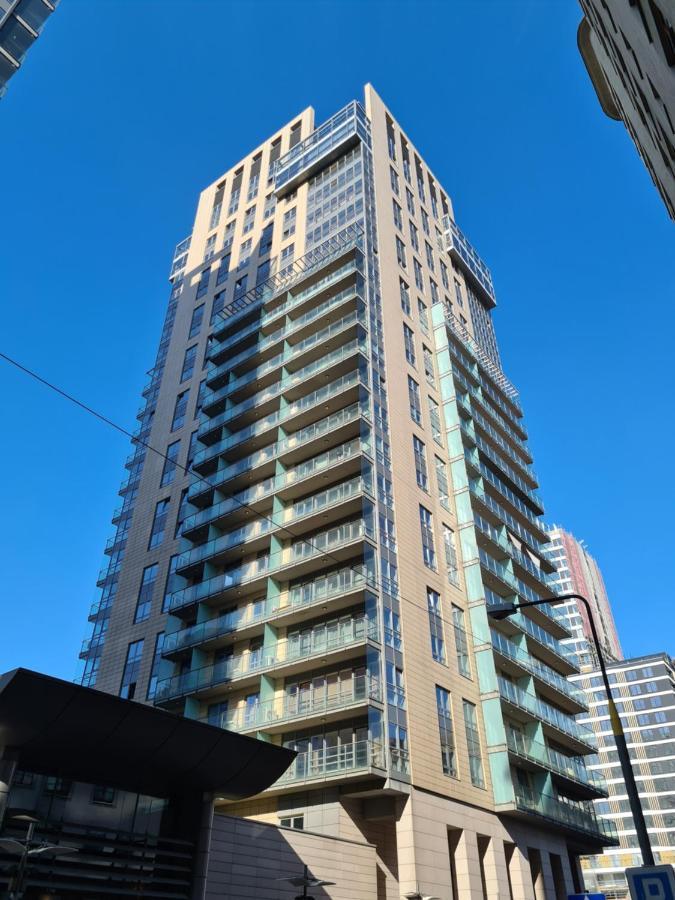 Platinum Towers Apartment With Parking By Renters Prestige Варшава Екстер'єр фото