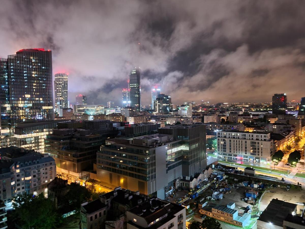 Platinum Towers Apartment With Parking By Renters Prestige Варшава Екстер'єр фото